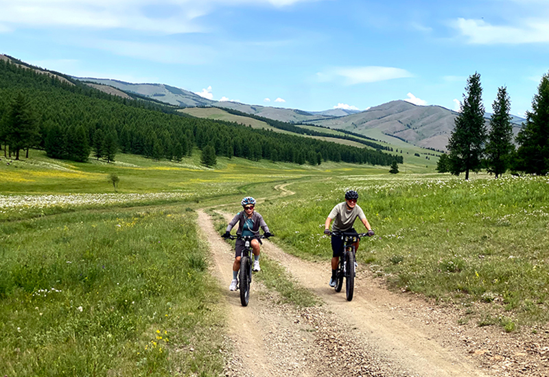Mountain biking tour in Mongolia